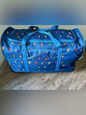 Marvel Bioworld Character Heads Rolling Oversized Duffle Bag:31”L x 13.5”W x14”H